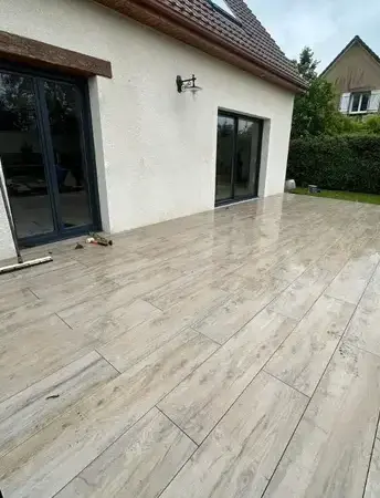 terrasse sur plots à Breteuil - image 2