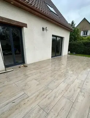 terrasse sur plots à Saint-André-de-l'Eure - image 2